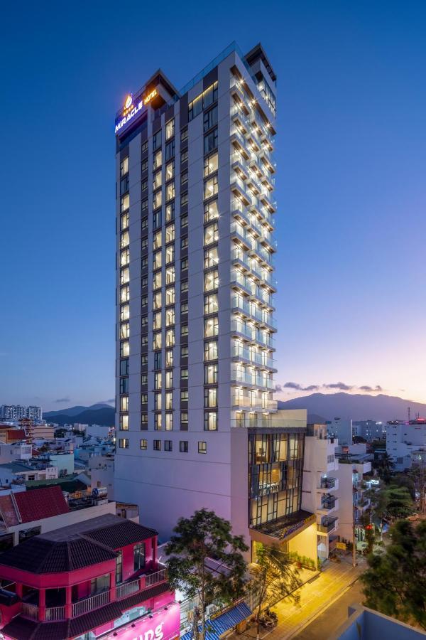 Miracle Luxury Nha Trang Hotel Exterior photo