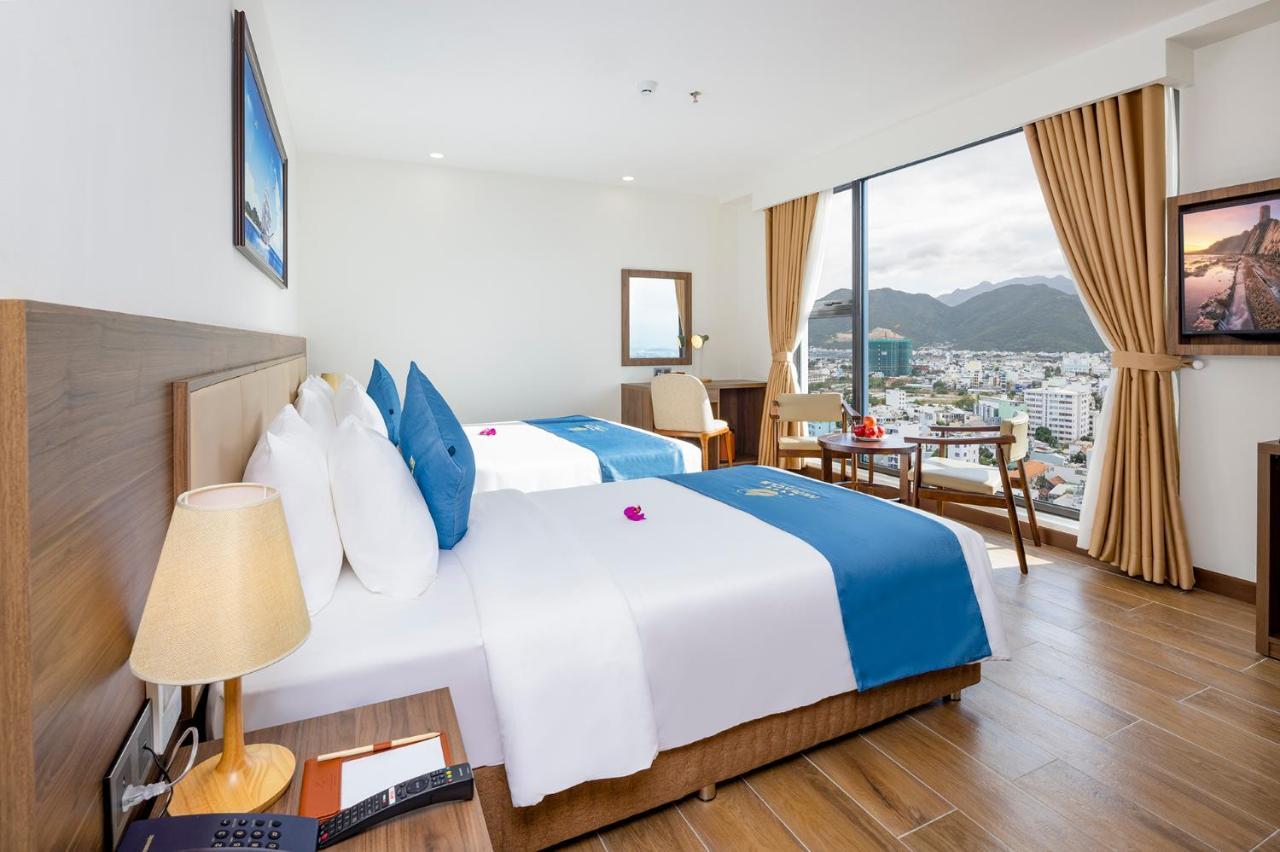Miracle Luxury Nha Trang Hotel Exterior photo