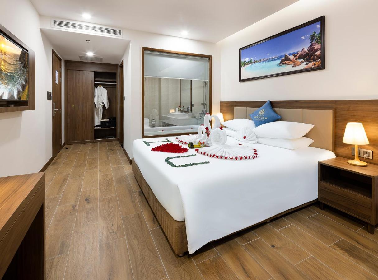 Miracle Luxury Nha Trang Hotel Exterior photo