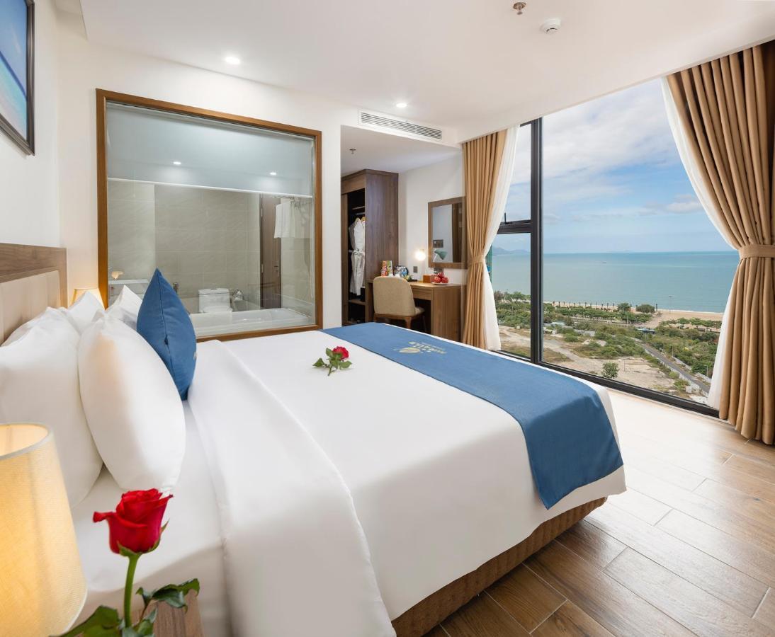 Miracle Luxury Nha Trang Hotel Exterior photo