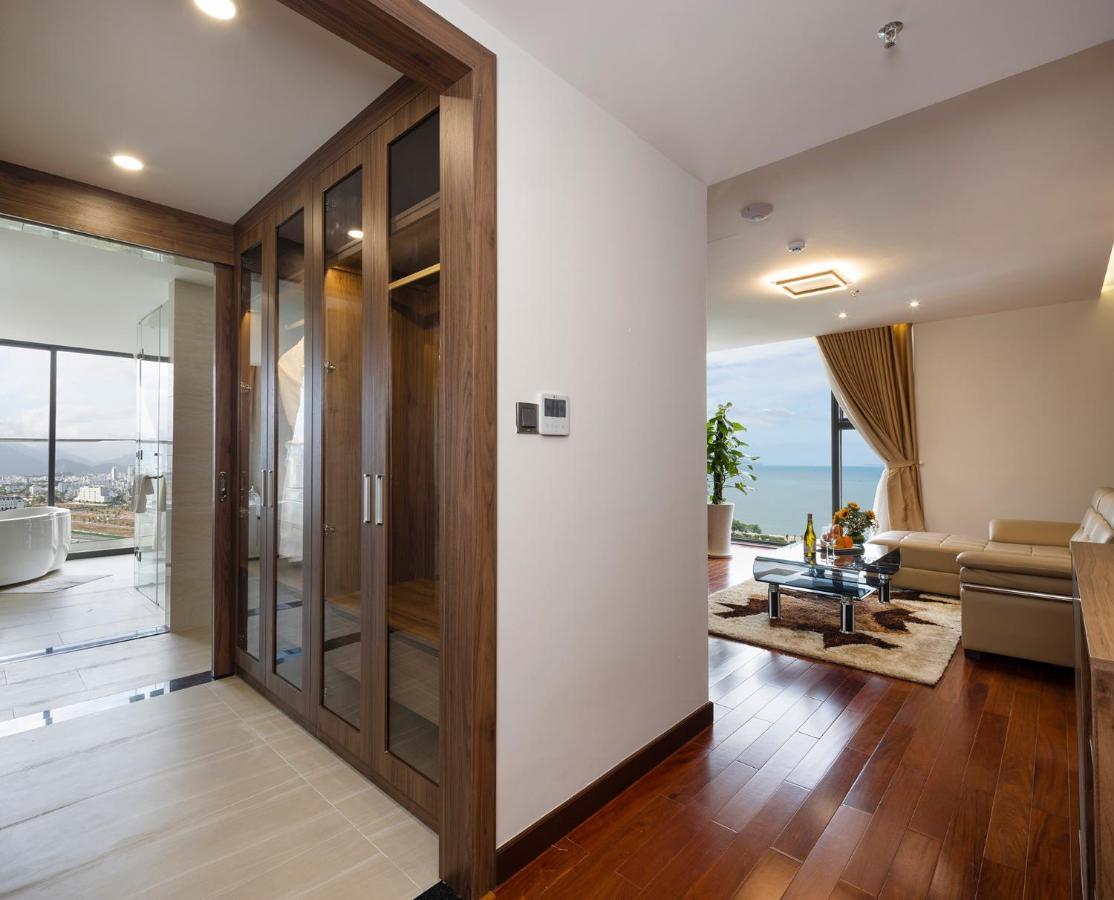 Miracle Luxury Nha Trang Hotel Exterior photo