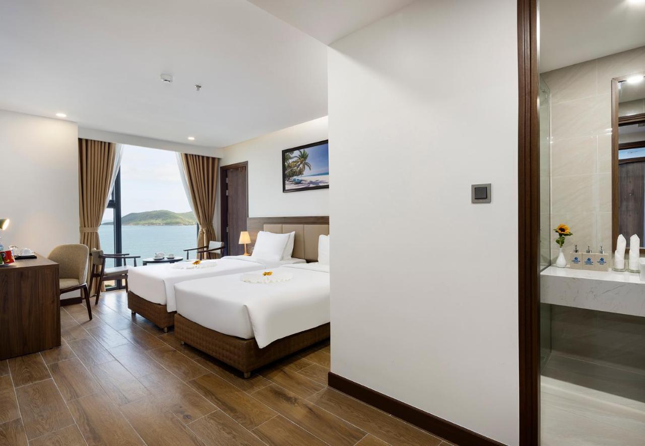 Miracle Luxury Nha Trang Hotel Exterior photo