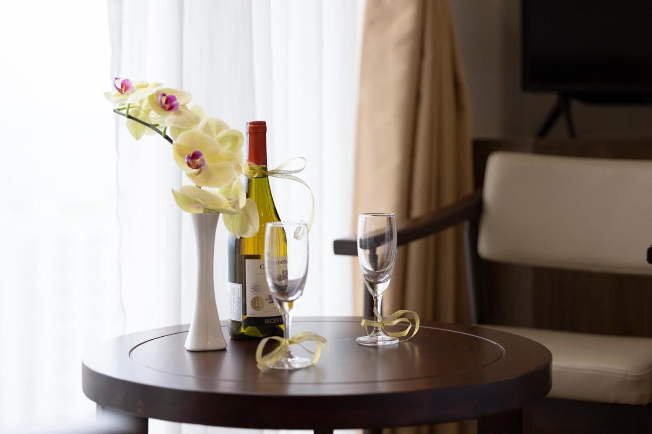 Miracle Luxury Nha Trang Hotel Exterior photo